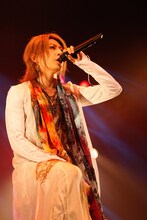 シン（Vo）（Photo by Yoji Kawada）ViViD「ViViD LIVE TOUR 2015 THE BEGINNING of THE END FINAL『CROSSING OF THE DREAM』」（Photo by Yoji Kawada）
