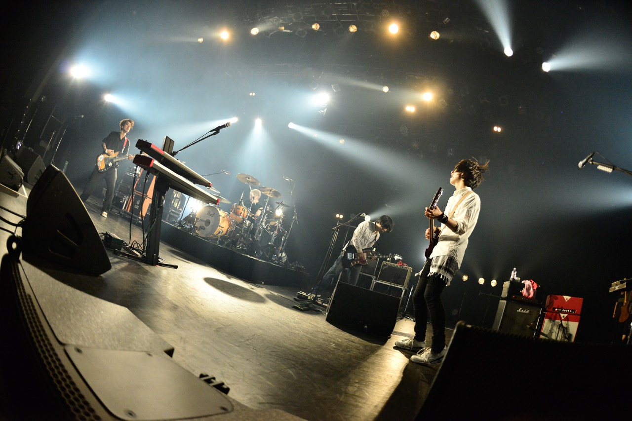4月26日に行われた「Behind The Scene TOUR」東京・豊洲PIT公演の様子。（撮影：橋本塁［SOUND SHOOTER］）