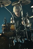 ナカヤマシンペイ（Dr）（撮影：橋本塁［SOUND SHOOTER］）