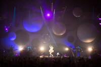 武藤彩未「BIRTH」の様子。（撮影：笹森健一）