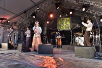 EGO-WRAPPIN' AND THE GOSSIP OF JAXX