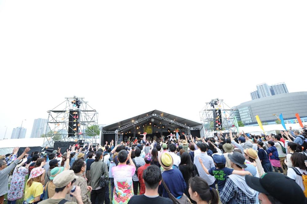 メインステージ「YAON STAGE」の様子。