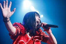 永原真夏（写真は4月30日に行われたSEBASTIAN Xの活動休止前ラストライブの様子。撮影：木村泰之）