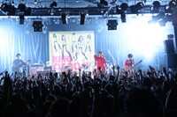 真心ブラザーズ「KING OF ROCK 20th」の様子。（photo by eri shibata）