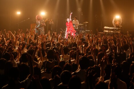 SEBASTIAN Xツアー2015「こころ」赤坂BLITZ公演の様子。（撮影：木村泰之）