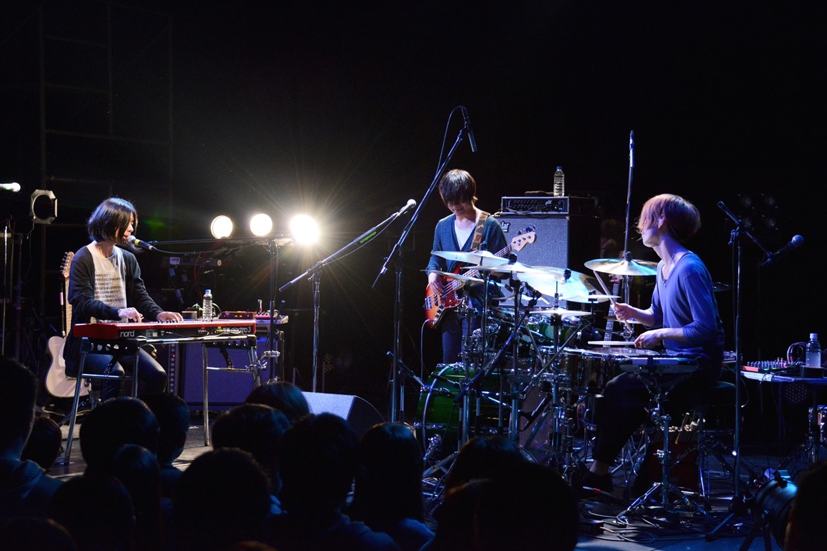 People In The Box （photo by Daisuke Miyashita）