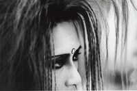 hide (c)HEADWAX ORGANIZATION CO.,LTD. (c)2015 hide 50th anniversary FILM「JUNK STORY」製作委員会