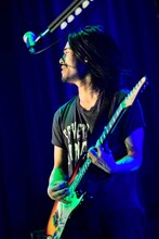 菅波栄純（G）（Photo by RUI HASHIMOTO[SOUND SHOOTER]）