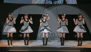 Juice=Juiceによる「ファーストライブツアー2015 ～Special Juice～」の様子。