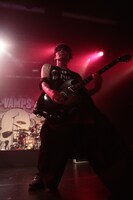 K.A.Z（G）（Photo by Shinsuke Ishikawa）