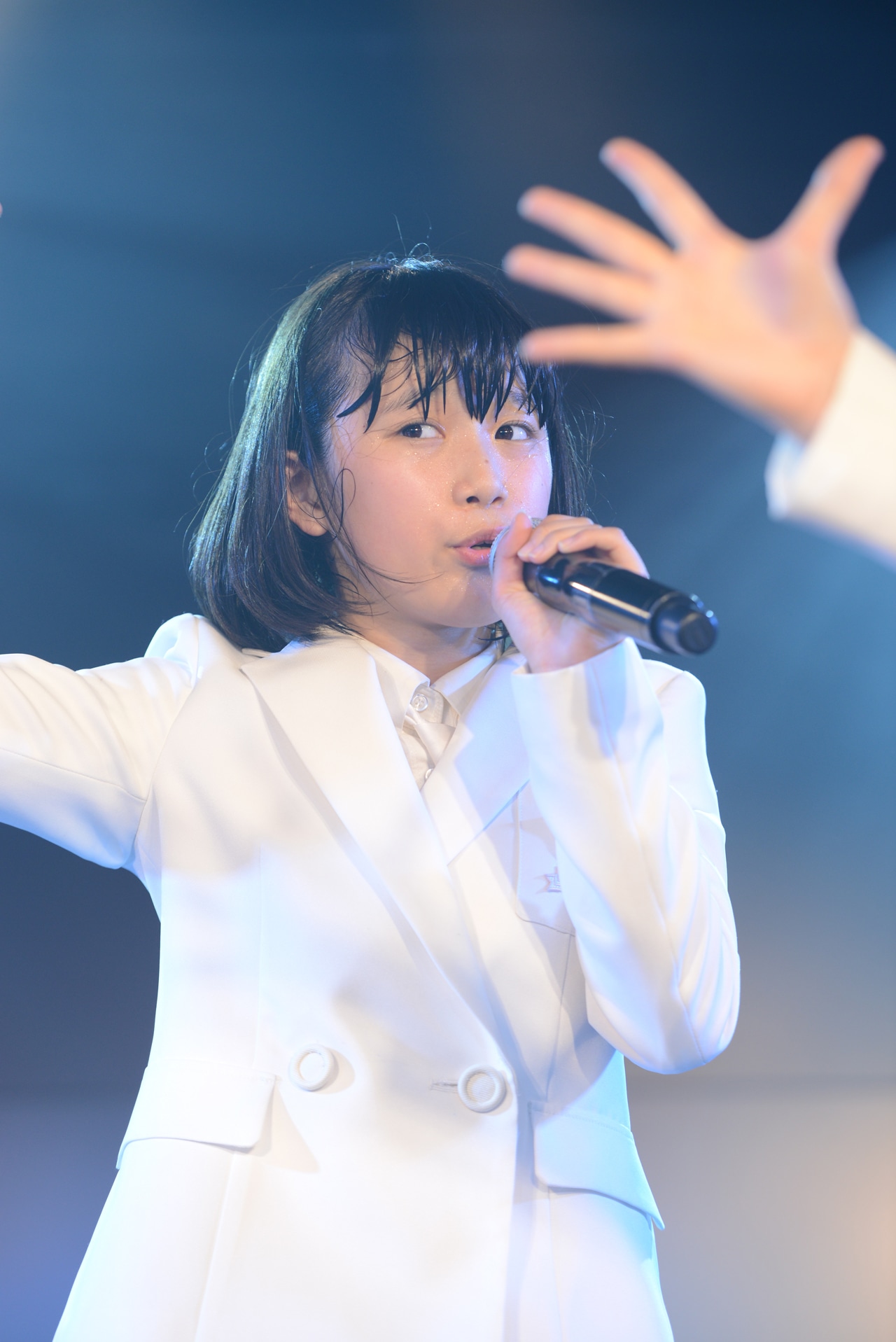 石野理子