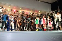 トークイベント中のチームしゃちほこ。