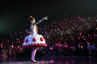 「中川翔子 超☆貪欲生誕祭 30だお！ 全員集合!!」5月5日昼公演の様子。