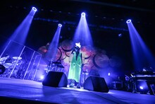 「Salyu Tour 2015 Android & Human Being」電力ホール公演の様子。（Photo by Taku Fujii）