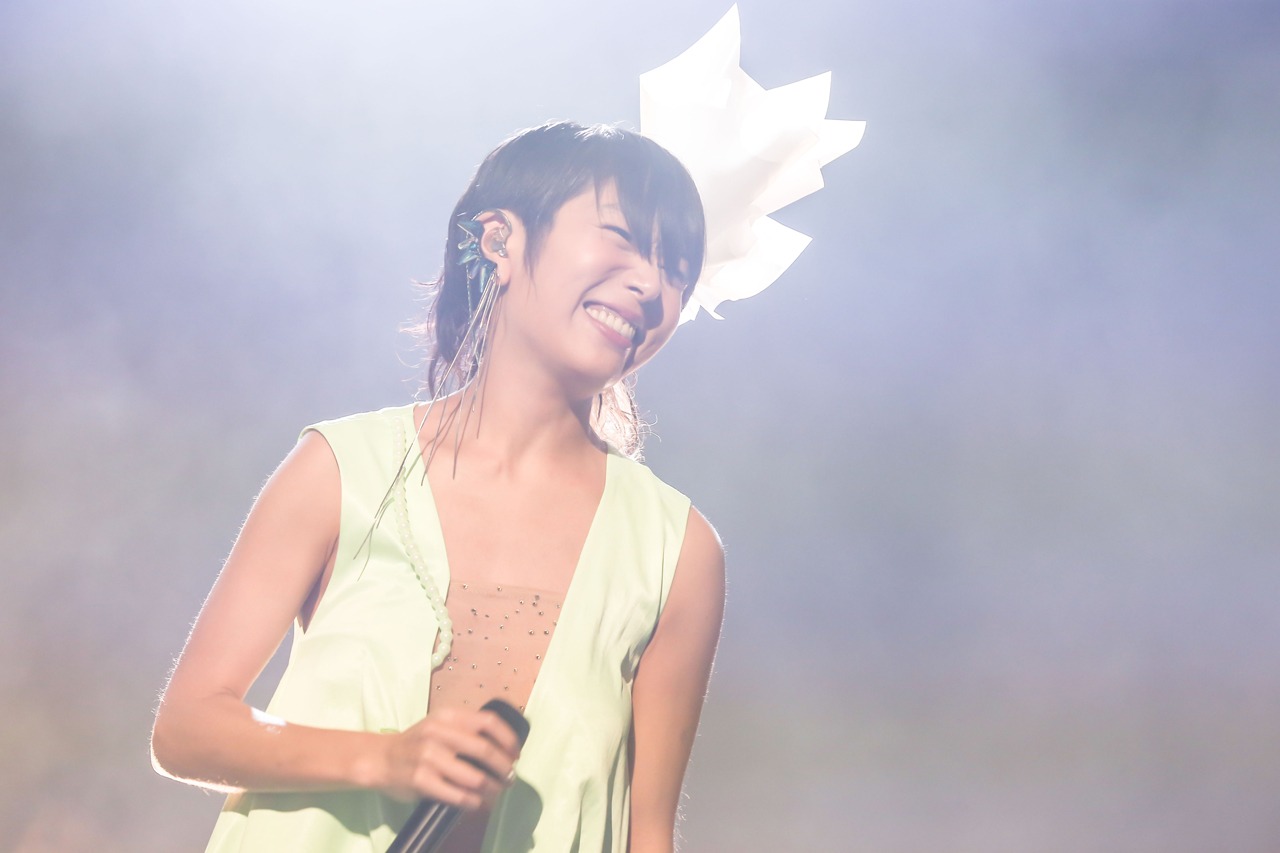 「Salyu Tour 2015 Android & Human Being」電力ホール公演の様子。（Photo by Taku Fujii）
