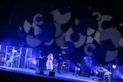 「Salyu Tour 2015 Android & Human Being」電力ホール公演の様子。(Photo by Taku Fujii)