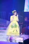 「花澤香菜 live 2015 "Blue Avenue"」東京・日本武道館公演の様子。