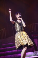 「花澤香菜 live 2015 "Blue Avenue"」東京・日本武道館公演の様子。