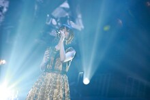 「花澤香菜 live 2015 "Blue Avenue"」東京・日本武道館公演の様子。