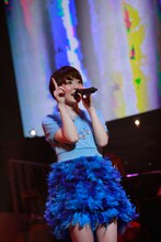 「花澤香菜 live 2015 "Blue Avenue"」東京・日本武道館公演の様子。