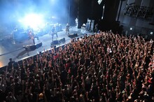 「J 2015 SPRING TOUR -ZERO-」東京・EX THEATER ROPPONGI公演の様子。