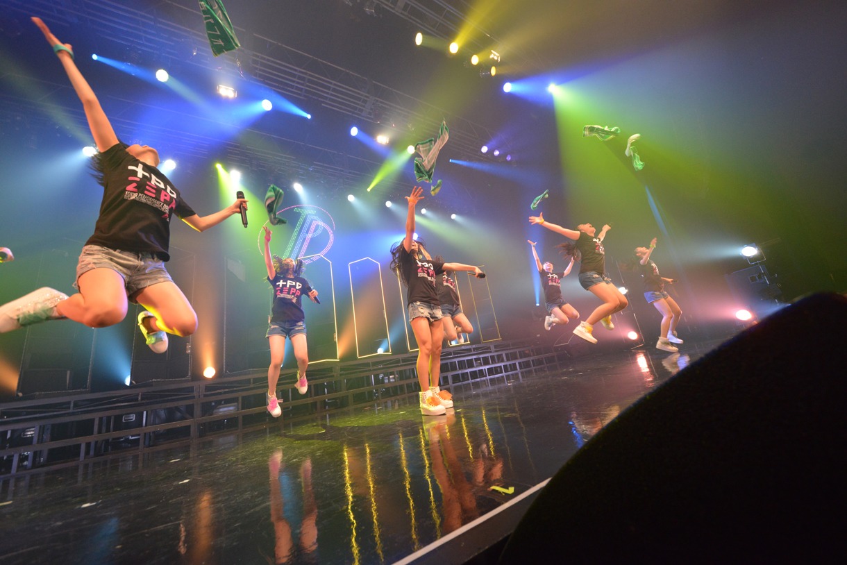 「東京パフォーマンスドール ZEPP TOUR 2015春 ～DANCE SUMMIT “1×0”ver3.0～」東京・Zepp DiverCity TOKYOで行われたツアーファイナルの様子。