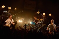 SHANK「11th Anniversary ONEMAN SHOW」の様子。（撮影：半田安政[showcase]）