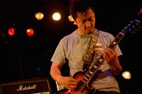 松崎兵太（G, Cho）（撮影：半田安政[showcase]）