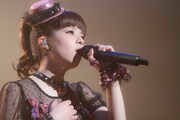 「春奈るなLIVE 2015 “Candy Lips”」東京・メルパルクホール公演の様子。