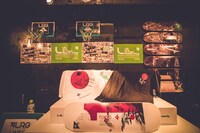 「BISHOP NEHRU JAPAN TOUR 2015」の会場の様子。（Photo by cherry chill will）