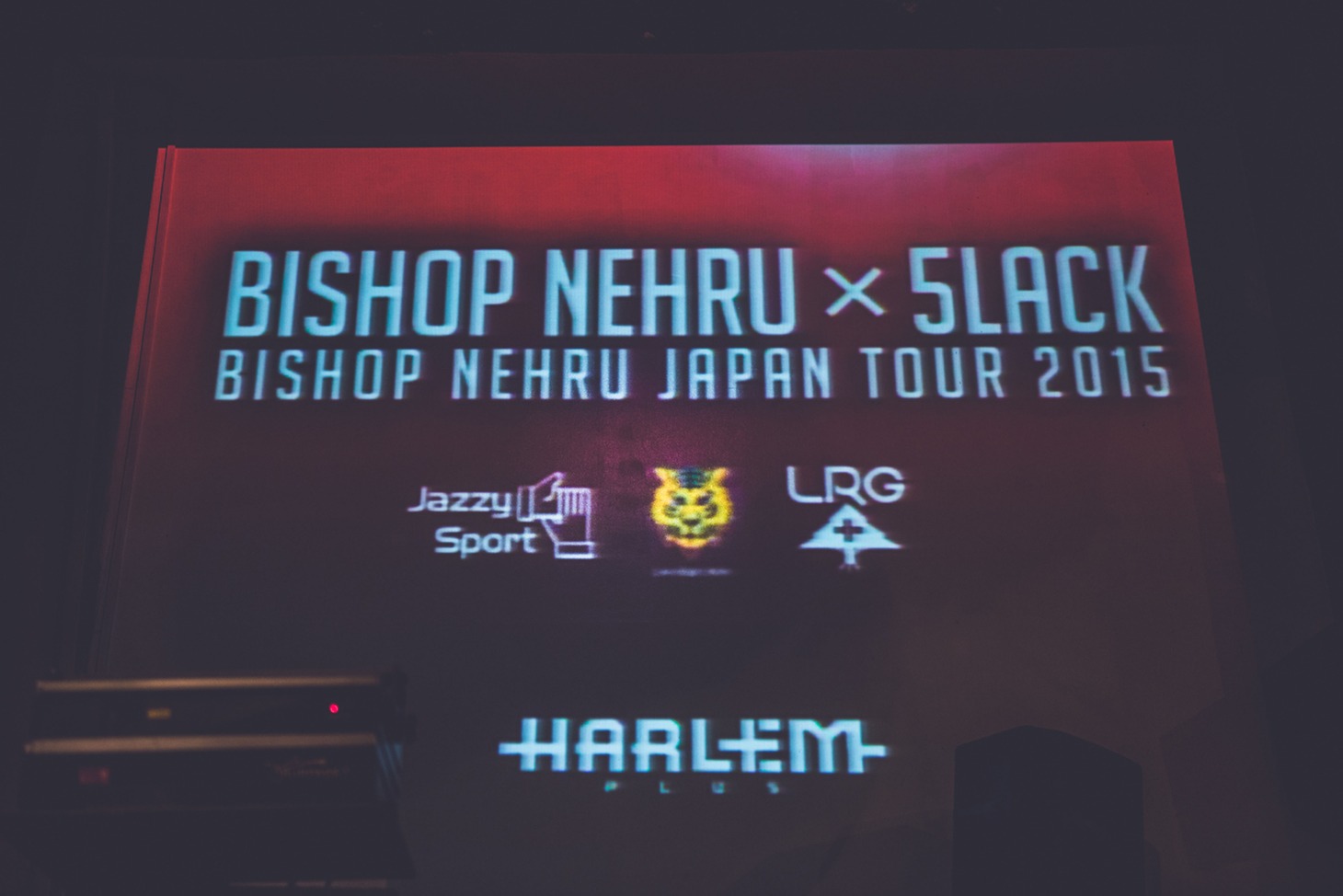 「BISHOP NEHRU JAPAN TOUR 2015」の会場の様子。（Photo by cherry chill will）