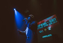 jjjのライブの様子。（Photo by cherry chill will）