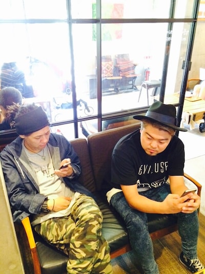 左から渡辺旭氏、鈴木健太郎氏。