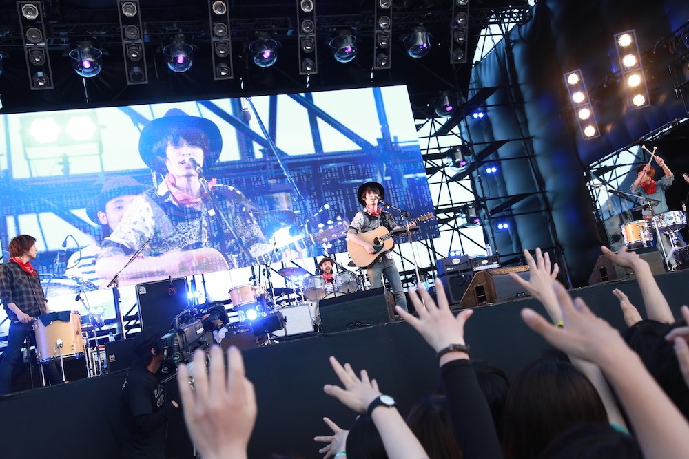 NICO Touches the Walls×ACO Touches the Walls