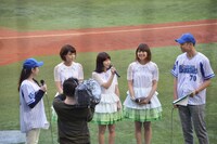 試合前セレモニーの様子。