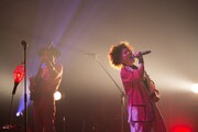「HALL LOTTA LOVE ～ホールに溢れる愛を～」大阪公演の様子。（撮影：仁礼博）