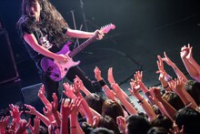 田原和憲（G / アルカラ）（Photo by AZUMA Tatsuya）