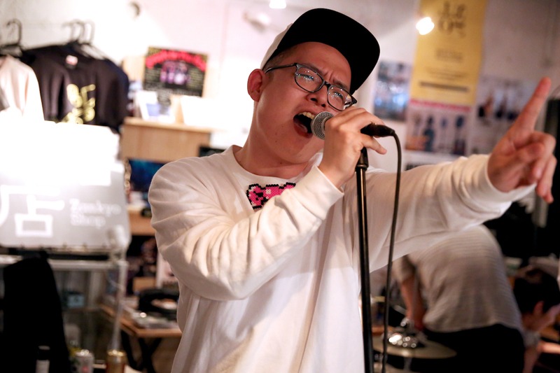斉藤伸也（ONIGAWARA）（Photo by Viola Kam［V'z Twinkle］）