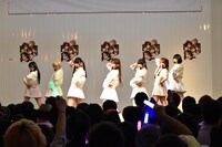 「感謝のフリーパンチライブ」の様子。