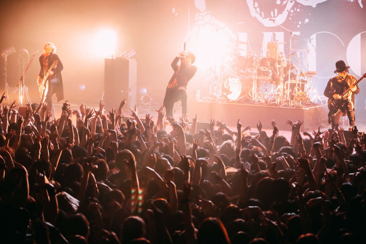 ムック「MUCC EUROPE TOUR 2015 "F#CK THE PAST F#CK THE FUTURE" in JAPAN」の様子。（撮影：西槇太一）