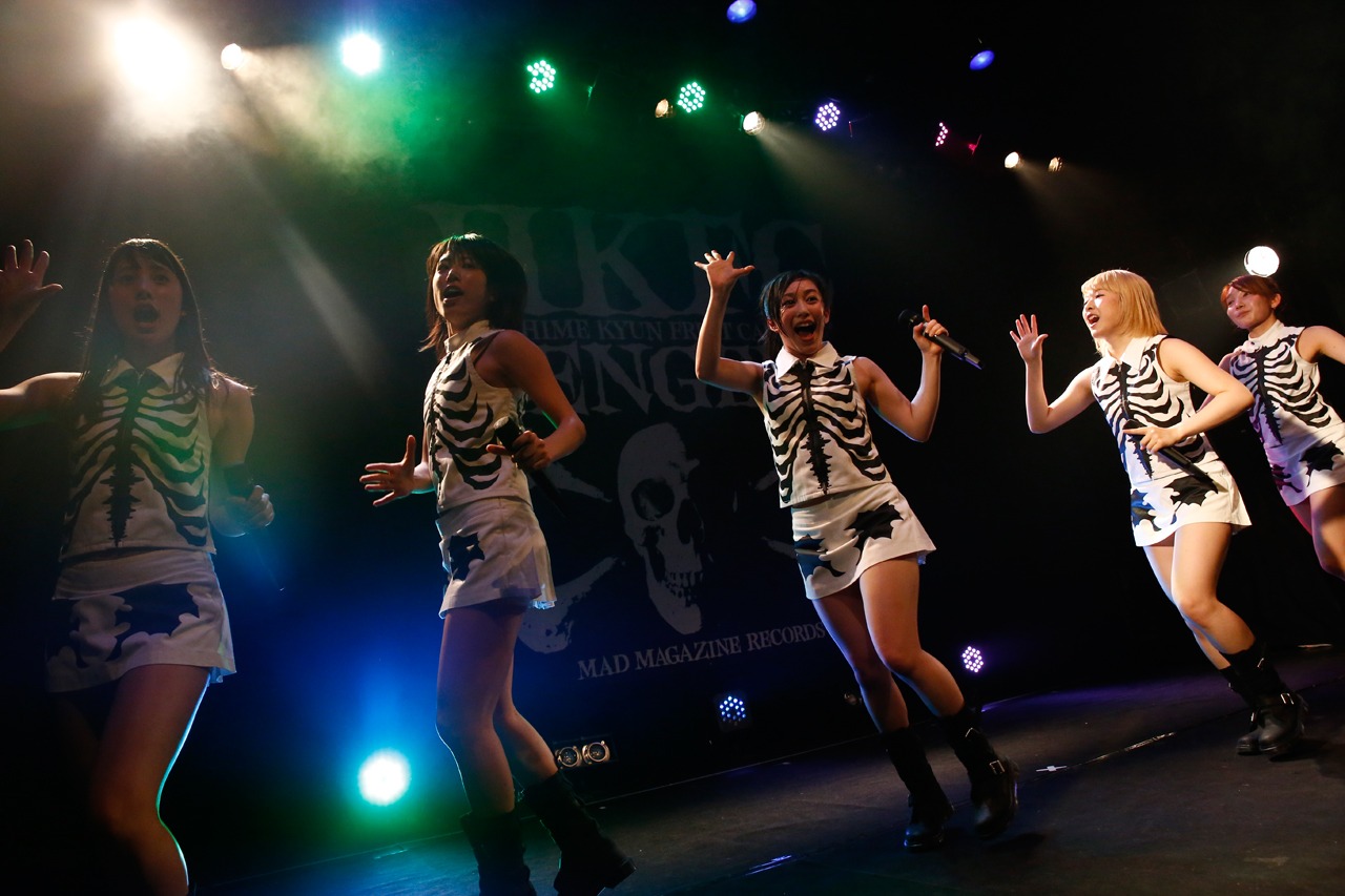 「HimeKyun“DENGEKI”Tour 2015」東京公演の様子。（撮影：菊池茂夫）