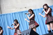 「JAPAN DAY＠CENTRAL PARK 2015」でのAKB48のステージの様子。(c)AKS