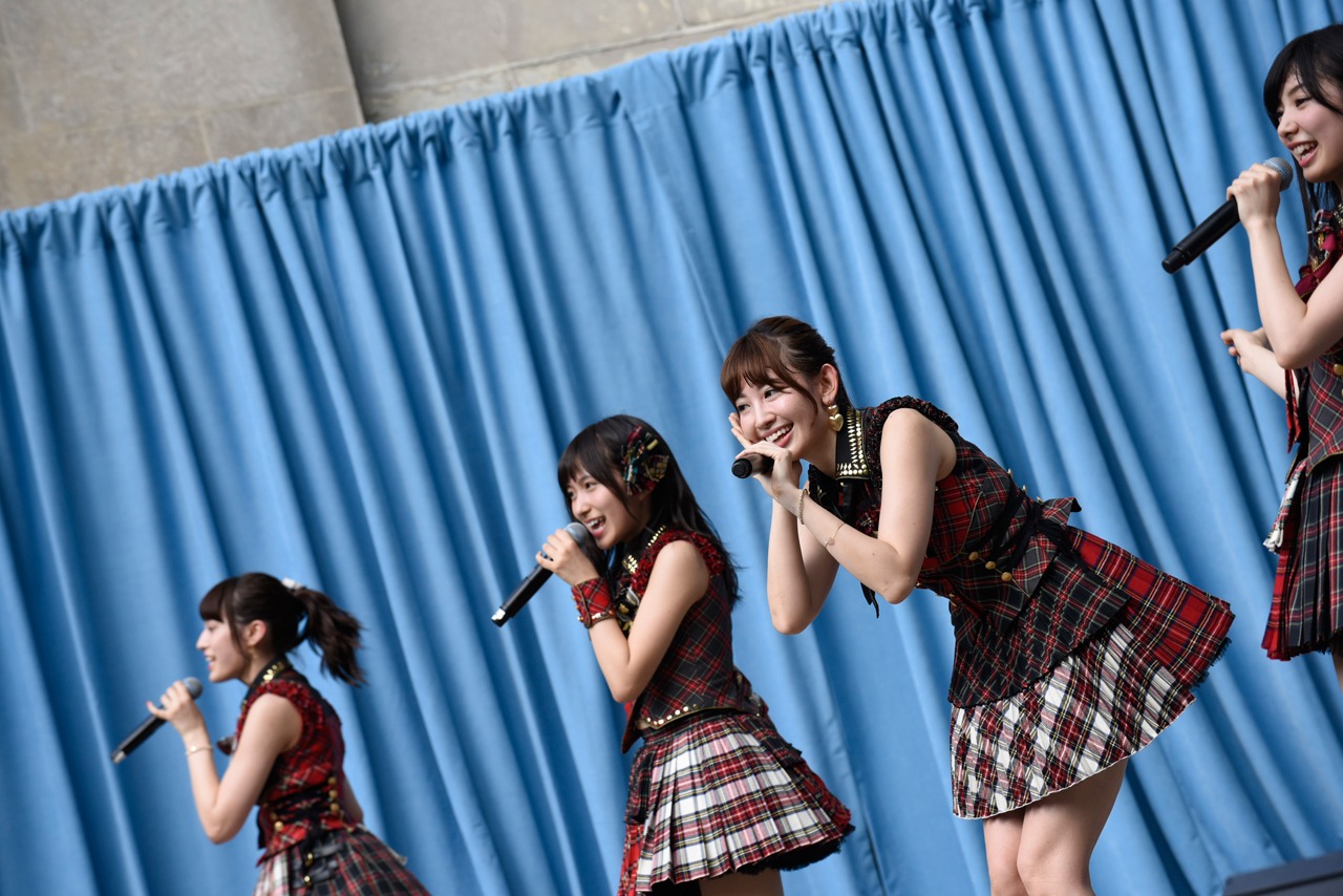 「JAPAN DAY＠CENTRAL PARK 2015」でのAKB48のステージの様子。(c)AKS
