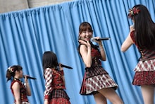 「JAPAN DAY＠CENTRAL PARK 2015」でのAKB48のステージの様子。(c)AKS