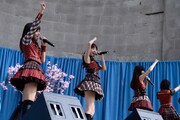 「JAPAN DAY＠CENTRAL PARK 2015」でのAKB48のステージの様子。(c)AKS