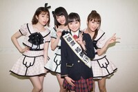 左から島崎遥香、横山由依、樋渡結依、高橋みなみ。 (c)AKS