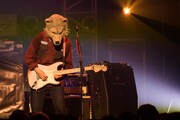 MAN WITH A MISSION「Seven Deadly Sins Tour 2015～七つの対バン～」5月12日公演の様子。