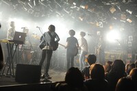 FOLKS「FOLKS "In Bloom" Tour 2015」東京・渋谷CLUB QUATTRO公演の様子。