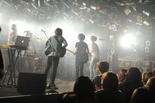 FOLKS「FOLKS "In Bloom" Tour 2015」東京・渋谷CLUB QUATTRO公演の様子。