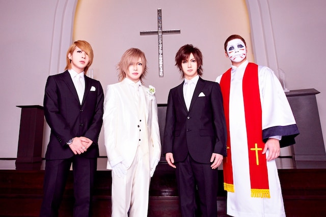 ゴールデンボンバー